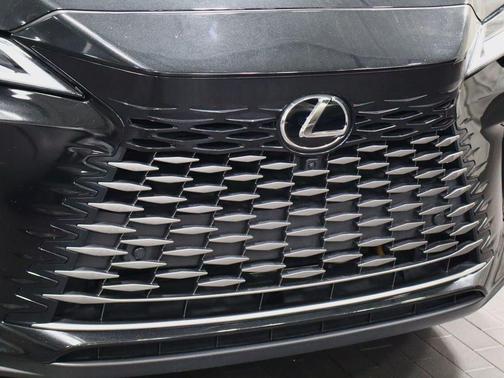 Caviar 2023 Lexus RX 350h Luxury