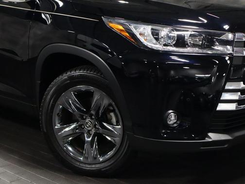 2019 Toyota Highlander Limited Platinum