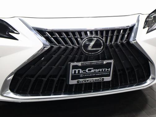 2024 Lexus ES 300h Ultra Luxury