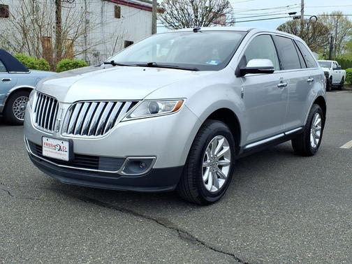 Ingot Silver Metallic 2015 Lincoln MKX Base