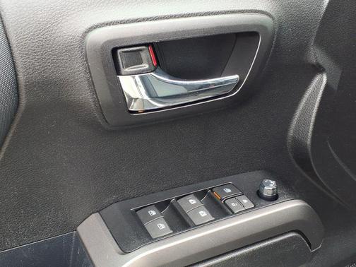 Wind Chill Pearl 2023 Toyota Tacoma TRD Sport