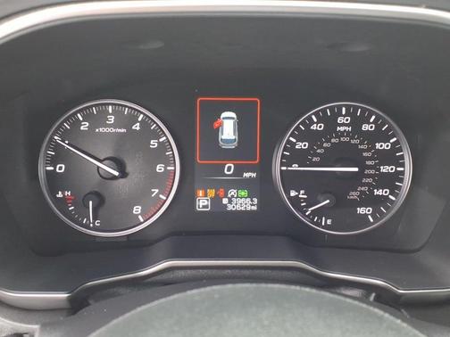 Crystal White Pearl 2023 Subaru Outback Touring