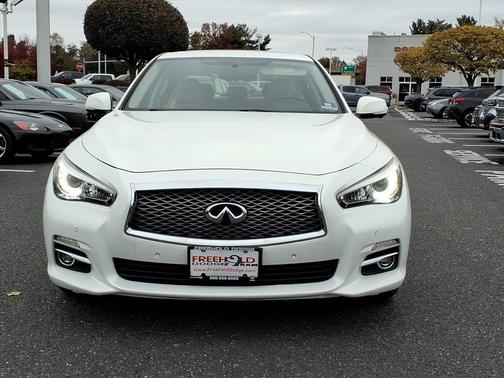 2015 INFINITI Q50 Premium
