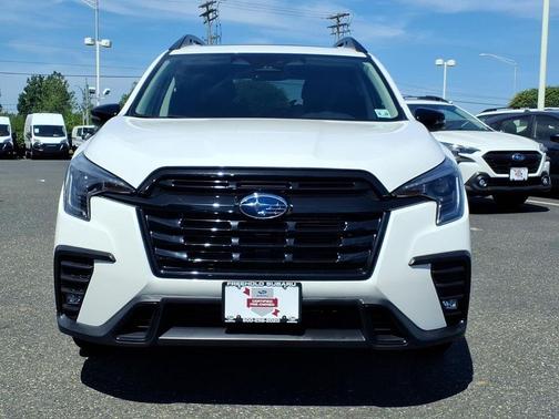Crystal White Pearl 2023 Subaru Ascent Onyx Edition