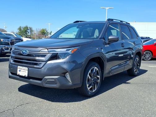 Magnetite Gray Metallic 2026 Subaru Forester Limited