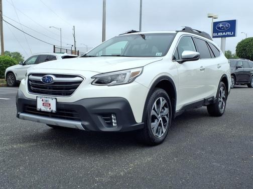 2022 Subaru Outback Touring