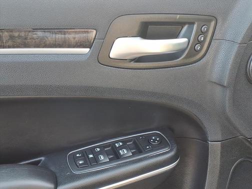 2018 Chrysler 300 Limited