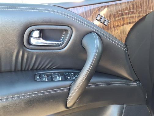 2017 Nissan Armada SL