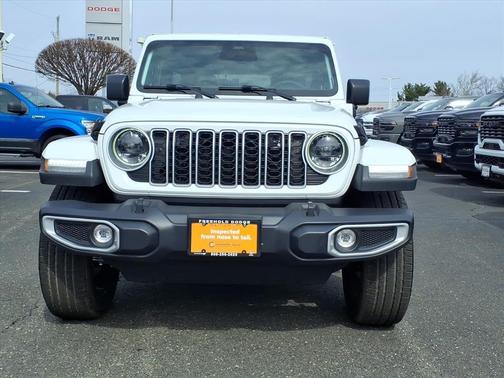 Bright White Clearcoat 2025 Jeep Wrangler 4xe Sahara