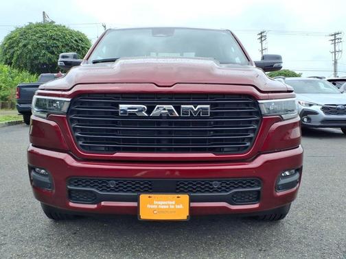 Delmonico Red Pearlcoat 2025 RAM 1500 Laramie
