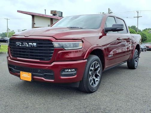 Delmonico Red Pearlcoat 2025 RAM 1500 Laramie