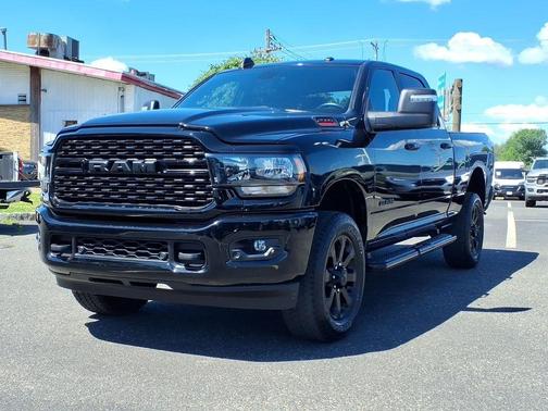 Diamond Black 2024 RAM 2500 Big Horn