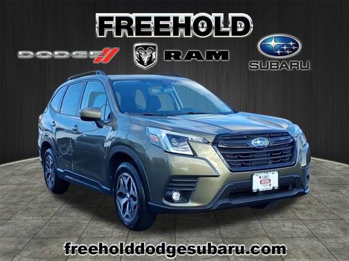 2024 Subaru Forester Premium