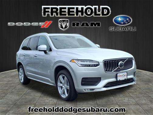 2022 Volvo XC90 T6 Momentum 6 Passenger