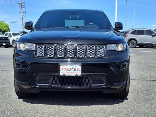 2020 Jeep Grand Cherokee Altitude