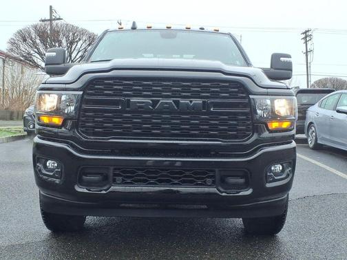 Diamond Black 2024 RAM 2500 Big Horn