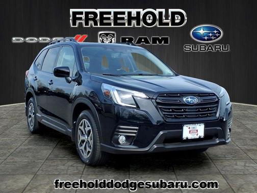 Crystal Black Silica 2023 Subaru Forester Premium