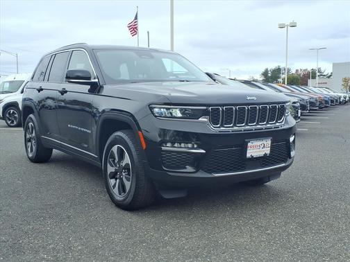 2023 Jeep Grand Cherokee 4xe Base