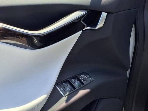 2018 Tesla Model X