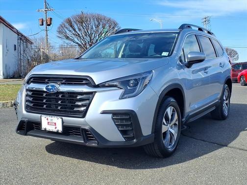 Ice Silver Metallic 2025 Subaru Ascent Premium