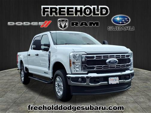 Oxford White 2025 Ford F-250 XLT