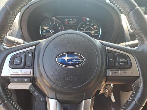 Crystal White Pearl 2018 Subaru Forester 2.5i Limited