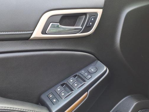 Onyx Black 2020 GMC Yukon XL Denali