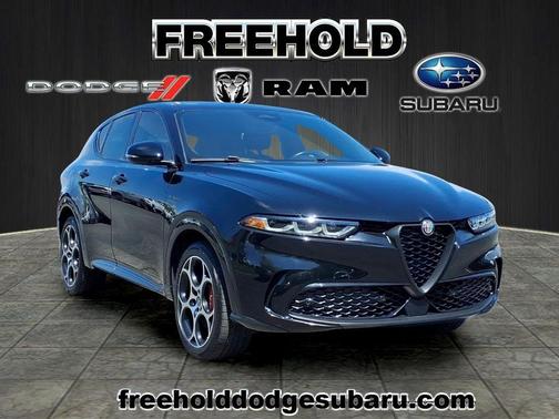 Alfa Black 2024 Alfa Romeo Tonale Veloce