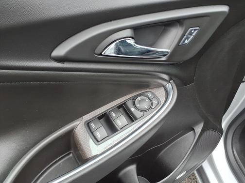 2016 Chevrolet Malibu 1LT
