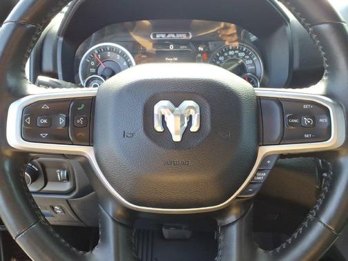 Delmonico Red Pearlcoat 2021 RAM 1500 Big Horn