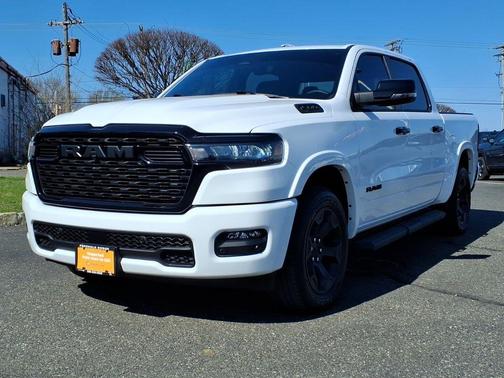 Bright White Clearcoat 2025 RAM 1500 Big Horn/Lone Star