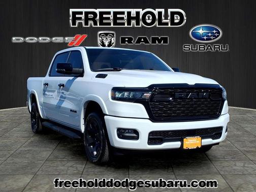 Bright White Clearcoat 2025 RAM 1500 Big Horn/Lone Star