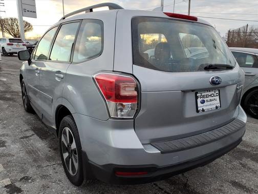 2017 Subaru Forester 2.5i