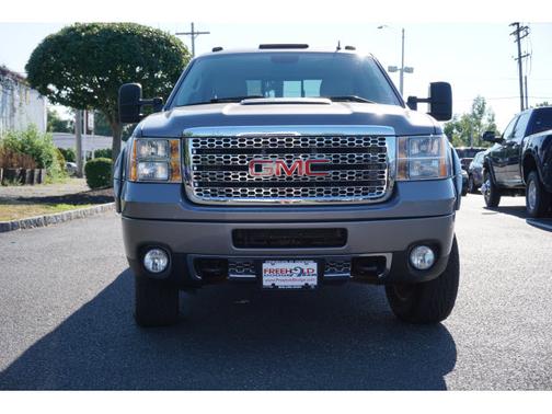 Photo 2 of 23 of 2014 GMC Sierra 3500 Denali