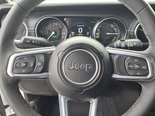 Bright White Clearcoat 2023 Jeep Wrangler 4xe Sahara
