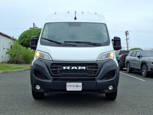 Bright White Clearcoat 2025 RAM ProMaster 2500 High Roof
