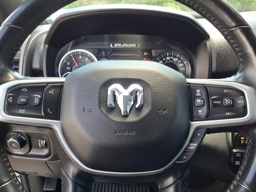 Bright White Clearcoat 2023 RAM 2500 Tradesman