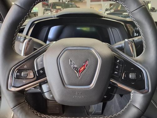 2024 Chevrolet Corvette Stingray w/2LT
