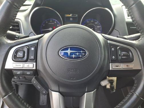 Ice Silver Metallic 2017 Subaru Legacy 2.5i Premium