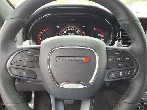 DB Black Crystal Clearcoat 2026 Dodge Durango GT