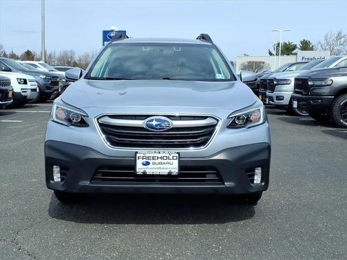 Ice Silver Metallic 2021 Subaru Outback Premium