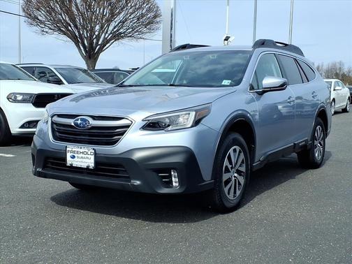 Ice Silver Metallic 2021 Subaru Outback Premium