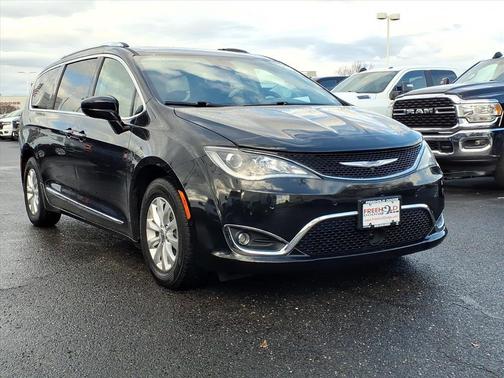 2019 Chrysler Pacifica Touring-L