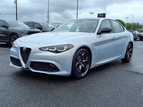 2024 Alfa Romeo Giulia Ti