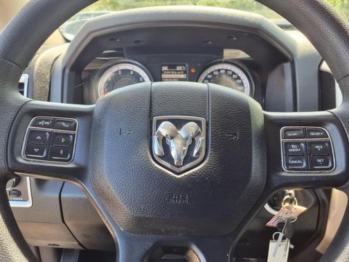 2020 RAM 1500 Classic SLT