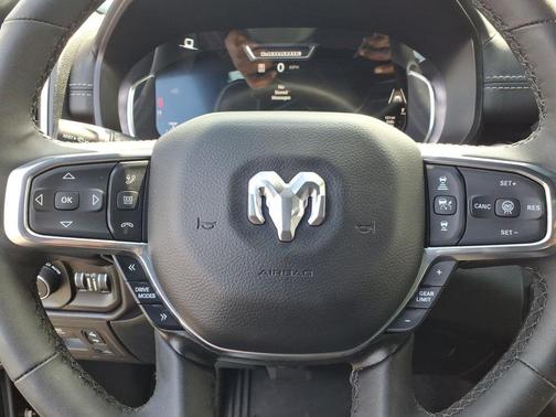 Diamond Black 2025 RAM 1500 Laramie