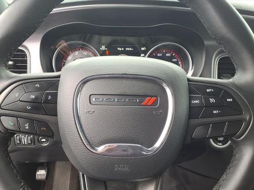 2017 Dodge Charger SE