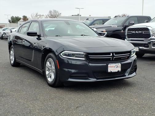 2017 Dodge Charger SE