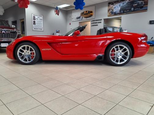 2004 Dodge Viper SRT-10