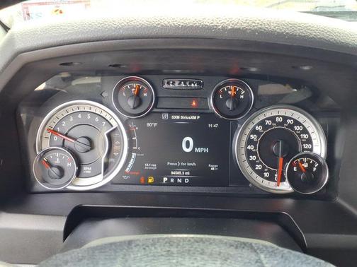 Bright Silver Clearcoat Metallic 2018 RAM 1500 Big Horn